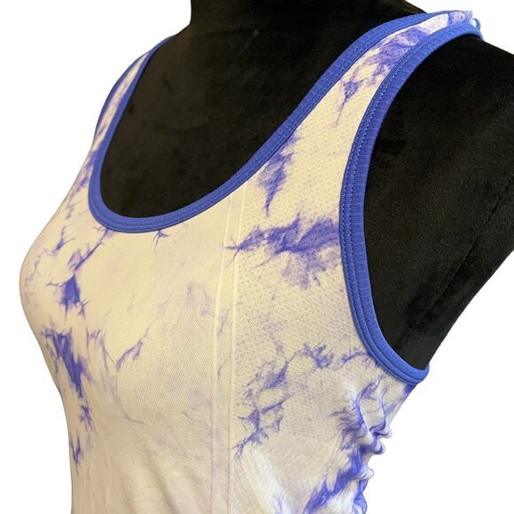 Fabletics Oula Tank Purple Blue Seamless Chafe Resistant Ultra Light M 8 NWT - Picture 3 of 15